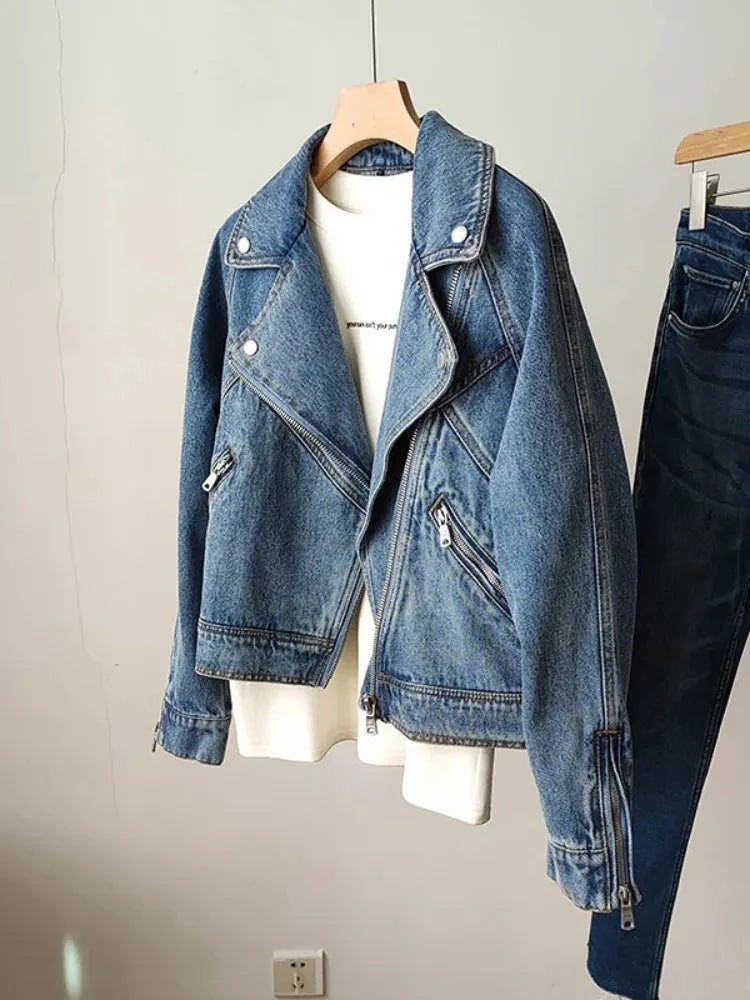 Jaqueta Jeans Detalhes em Zíper