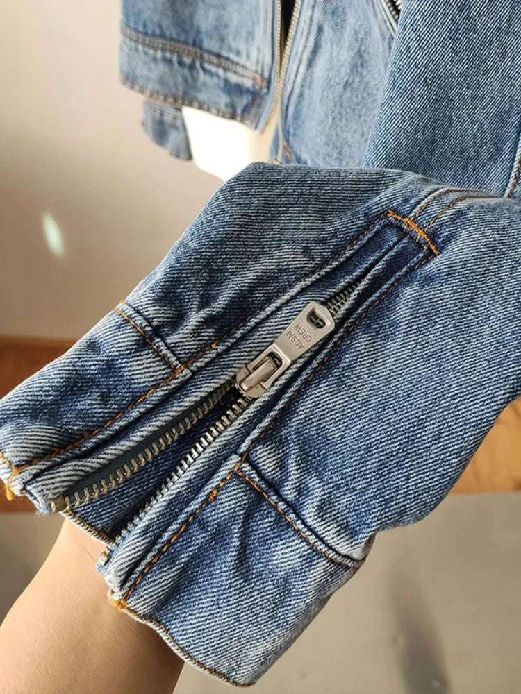 Jaqueta Jeans Detalhes em Zíper